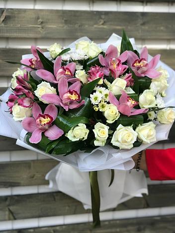 Букет цветов из: Розы и Хризантемы в Иноземцево