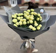 Букет Белые кустовые розы Солинеро в Иноземцево